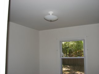 Middle bedroom