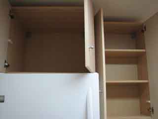 kitchen
                    cabinets